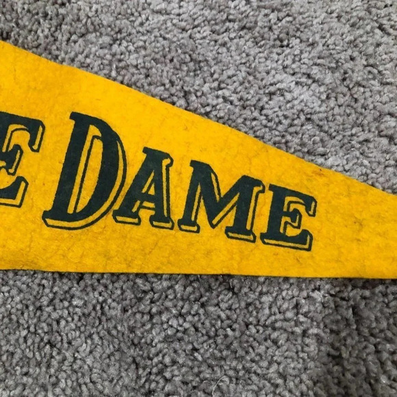 1950s Antique Notre Dame Pennant Flag 27" - Picture 2 of 8